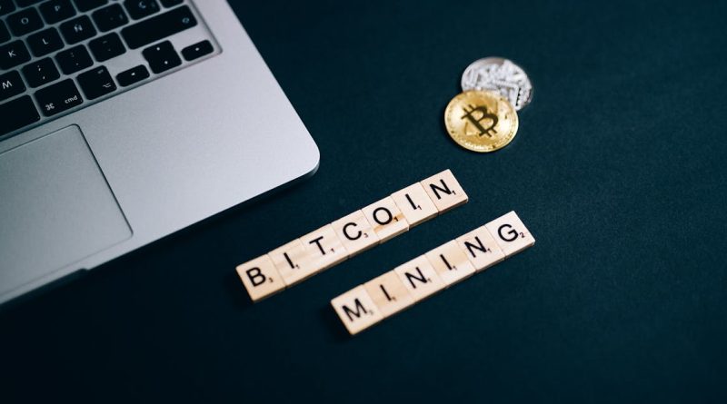 Miniscript + Taproot: zbuduj samoodzyskiwalny sejf Bitcoin z timelockiem i social recovery (praktyczny przewodnik 2026)